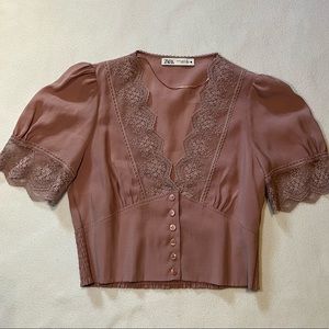 Zara top, size xs, only worn once.